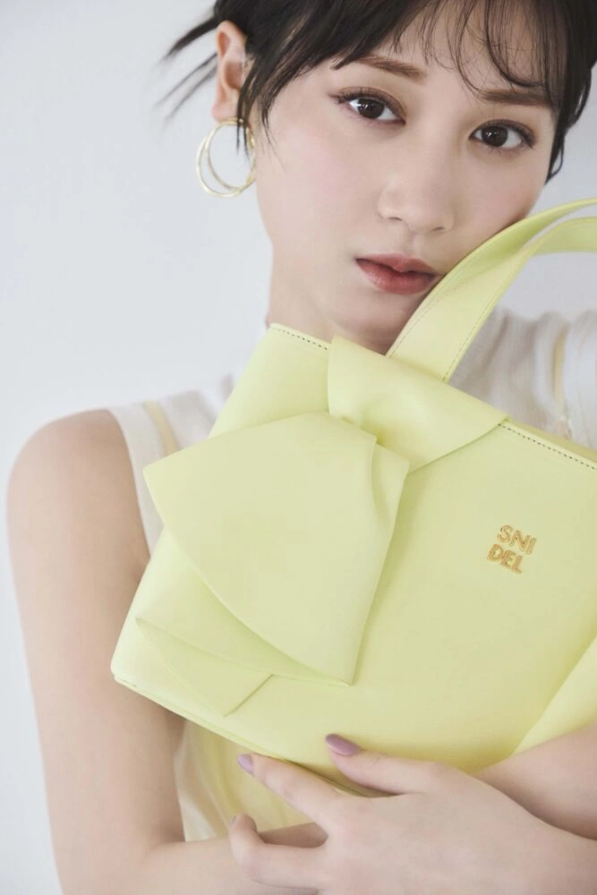 SNIDEL - SPRING COLLECTION ―山下美月が纏う、ポジティブな春の着こなし―