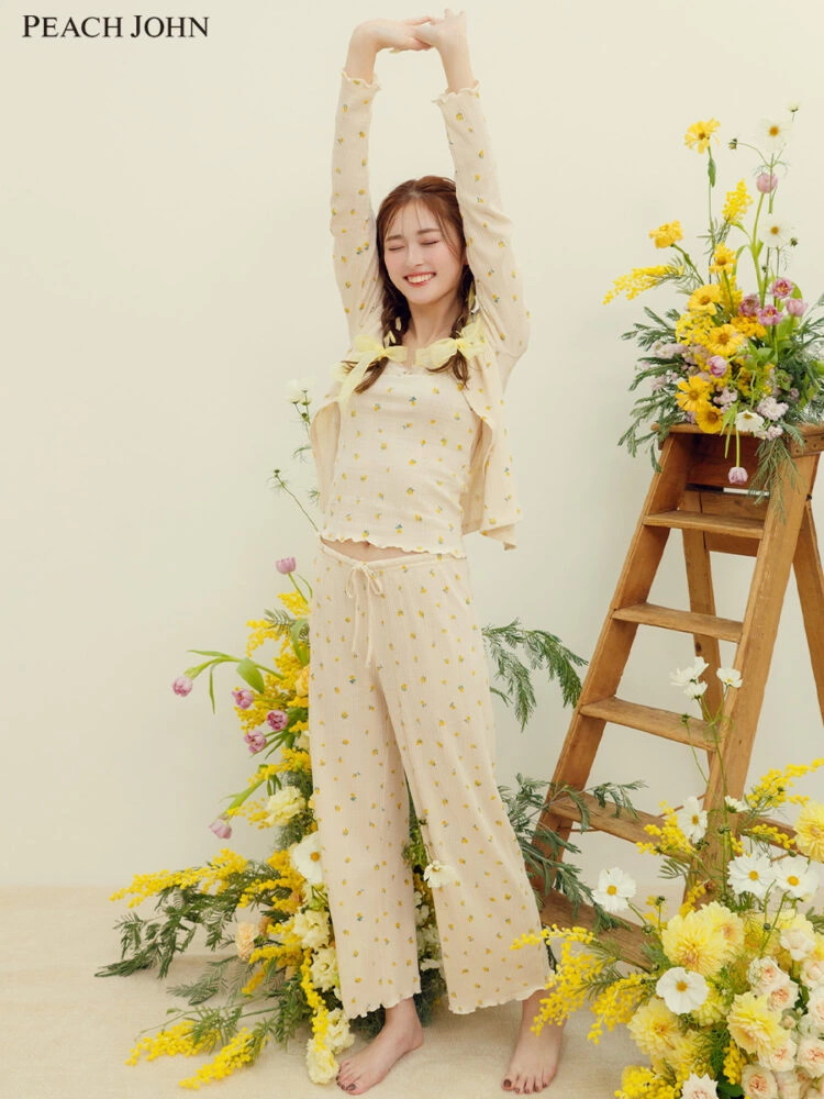 PEACH JOHN - ゆうちゃみが魅せる春ランジェリー