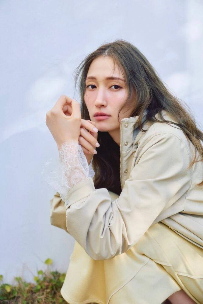 Stola. - Brand new Color starring Ito Ohno