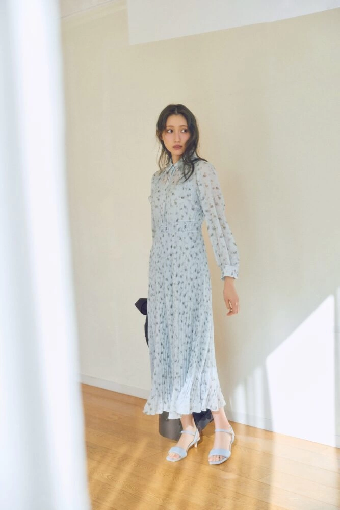 Stola. - Brand new Color starring Ito Ohno