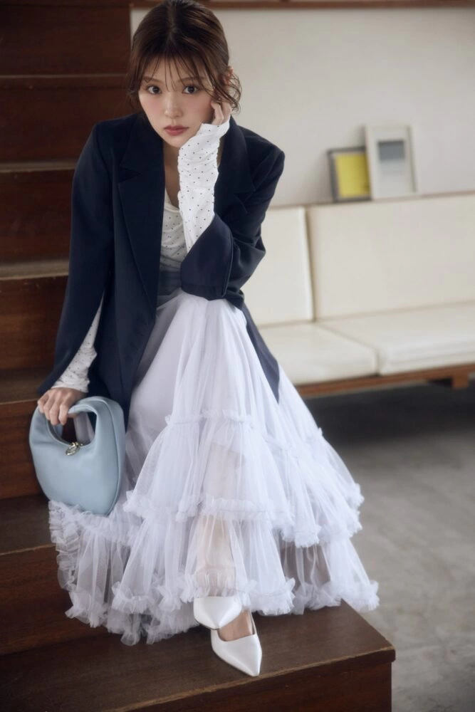 LILLIAN CARAT Spring Collection「GRACEFULLY in TRANSITION」