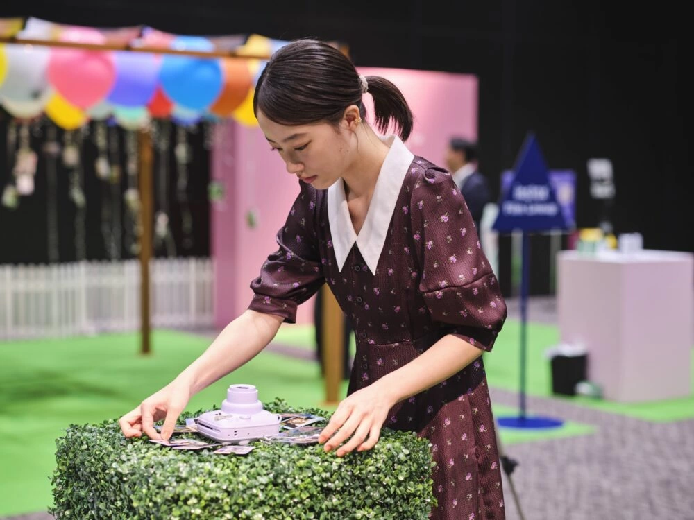 「instax mini 13」アンバサダー・池端杏慈