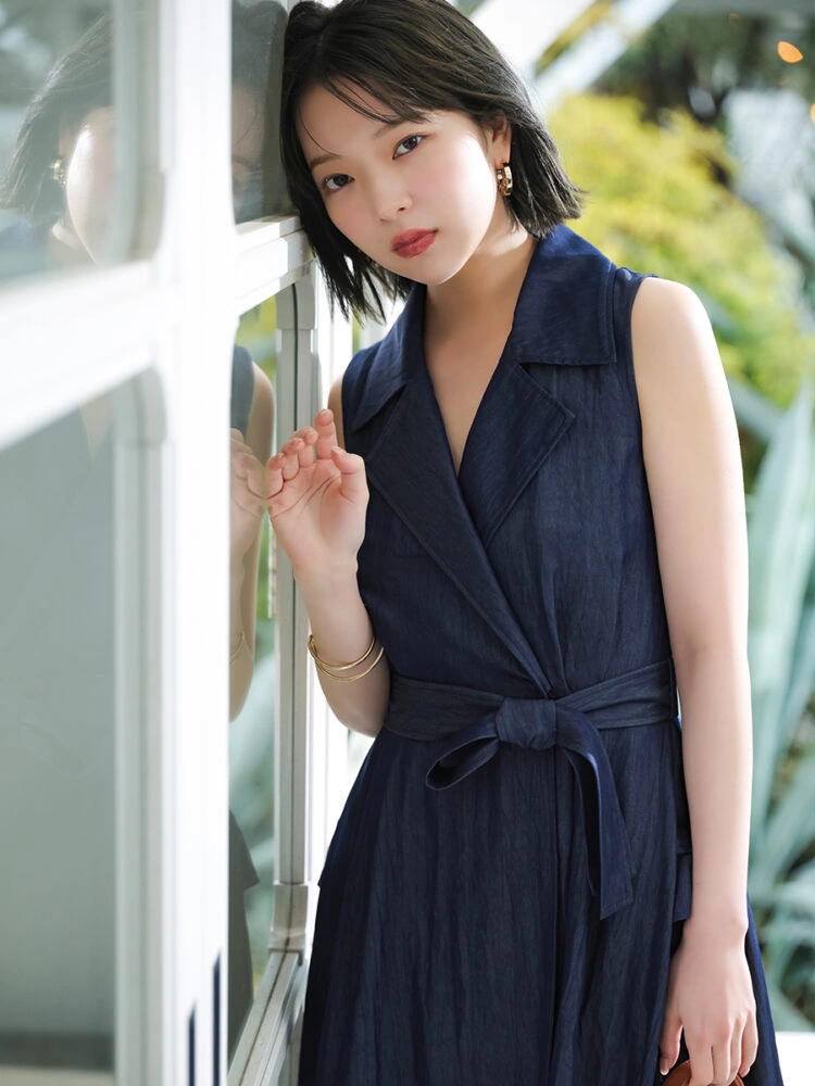 SHEER SUMMER GLOW starring MEI TANAKA