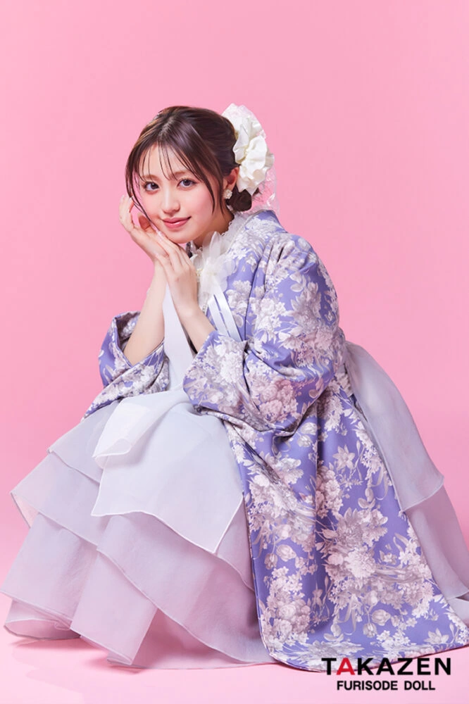 TAKAZEN FURISODE DOLL