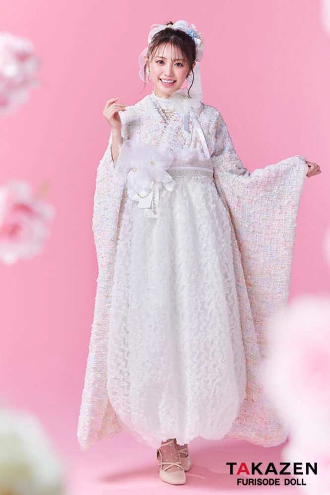 TAKAZEN FURISODE DOLL