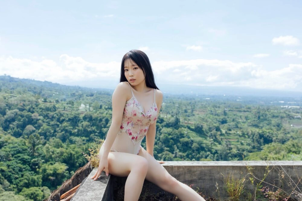 岸みゆ セカンド写真集
