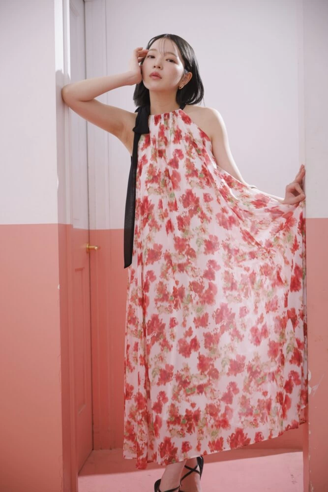 LAGUNAMOON - MODERN IN COLOR starring MEI TANAKA