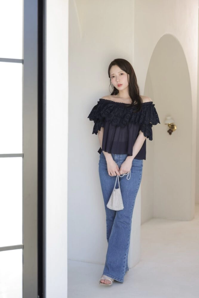 LILLIAN CARAT - Dressed for Daylight feat. Sarara Minase