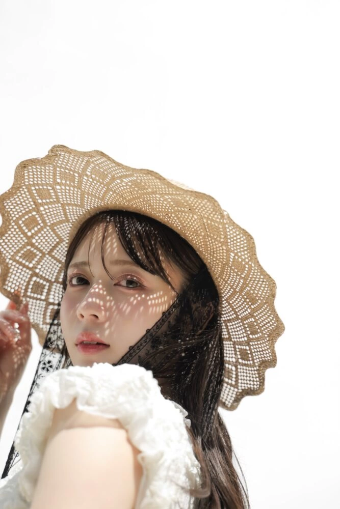 LILLIAN CARAT - Dressed for Daylight feat. Sarara Minase