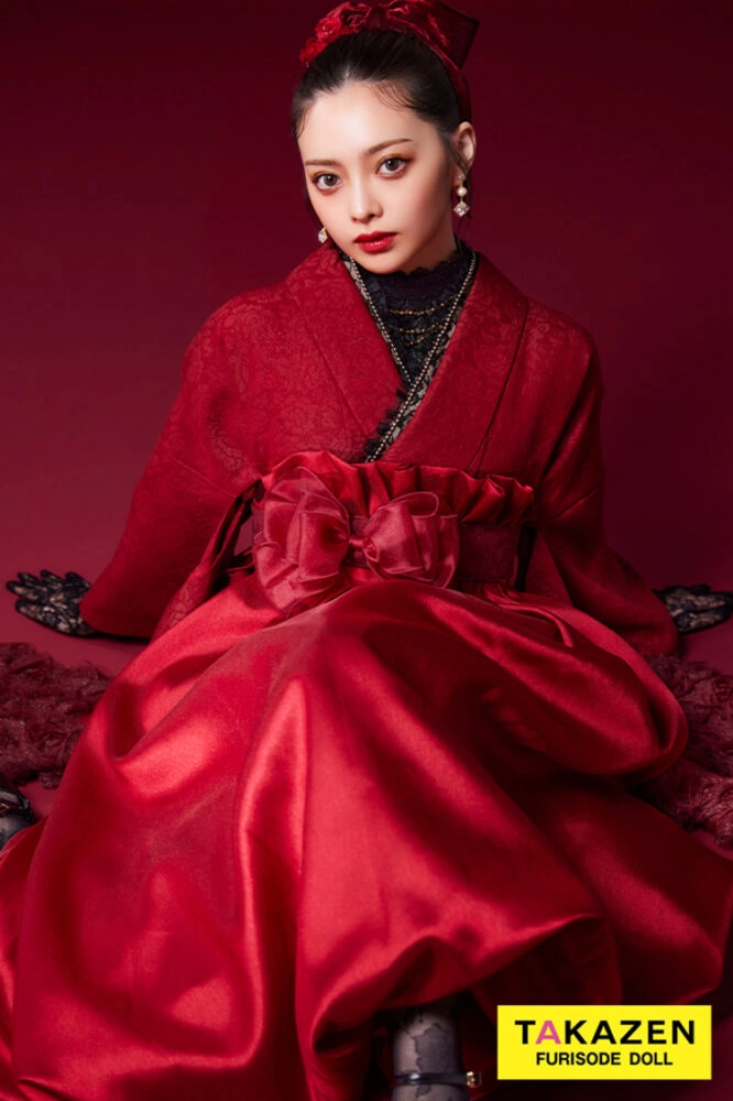 TAKAZEN FURISODE DOLL