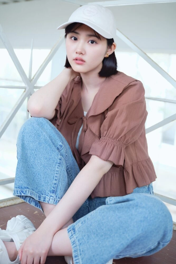Nanoka Hara × Honeys collaboration color