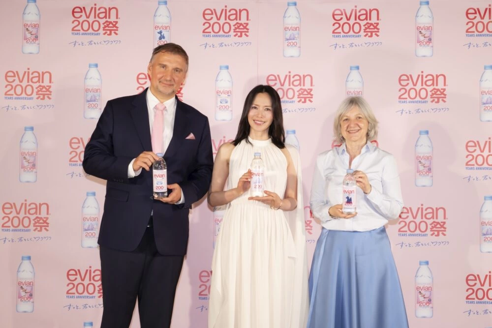 evian® 200周年・新ボトル メディア発表会