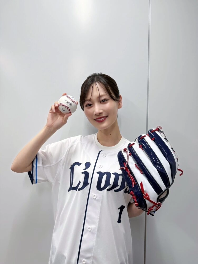 山下美月 セレモニアルピッチ