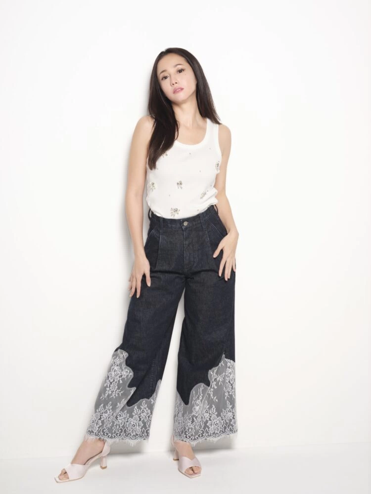 EIMY ISTOIRE Starring ERIKA SAWAJIRI_01