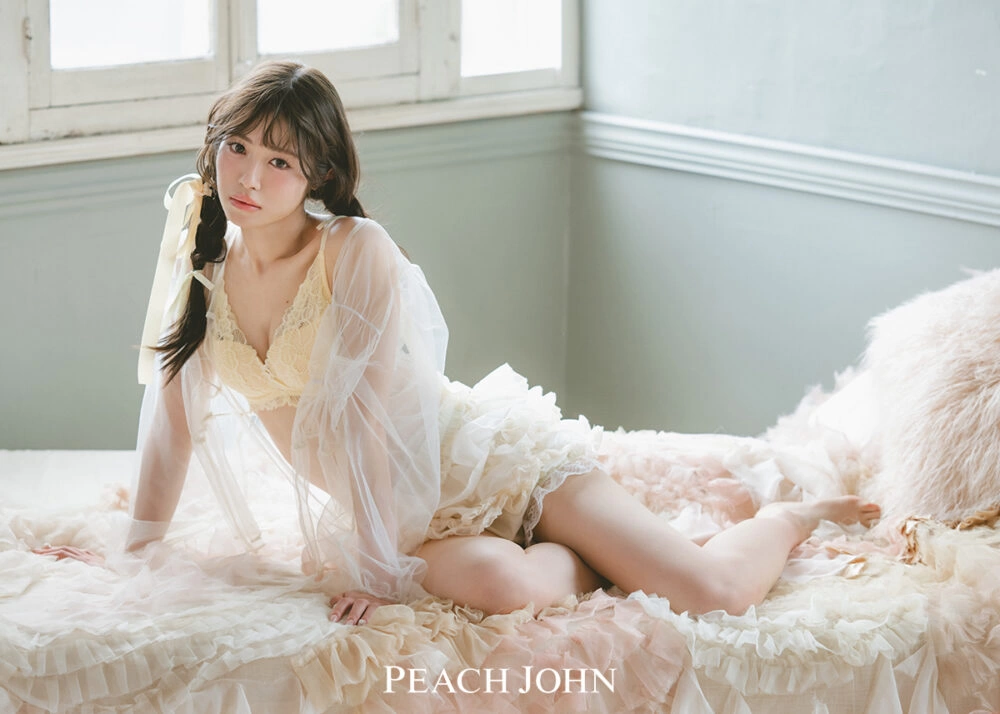 Peach John by LOVE IDOLS