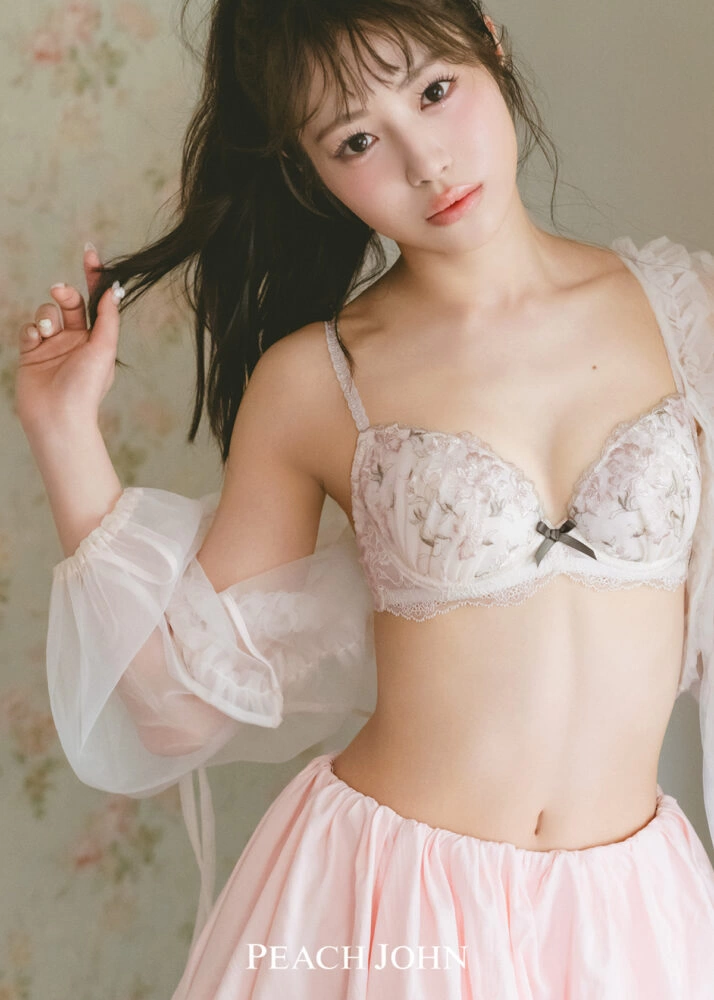 Peach John by LOVE IDOLS