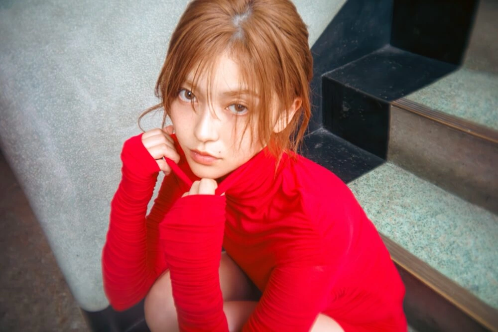 『櫻井おとの写真集 感電』_01
