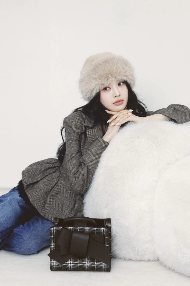 FRAY I.D STARRING. BANG JEE MIN / izna Vol.3 Still Forming