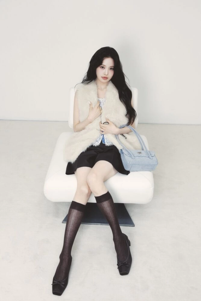FRAY I.D STARRING. BANG JEE MIN / izna Vol.3 Still Forming