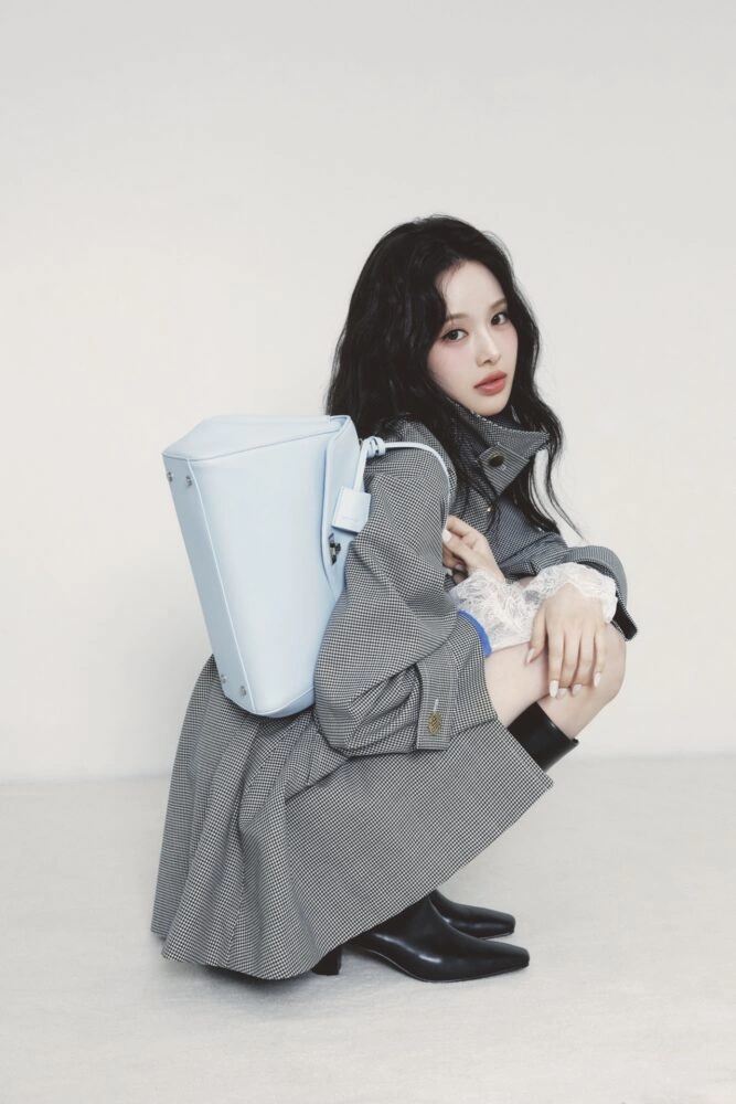 FRAY I.D STARRING. BANG JEE MIN / izna Vol.3 Still Forming