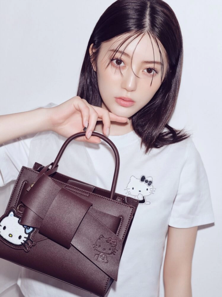 FRAY I.D × HELLO KITTY