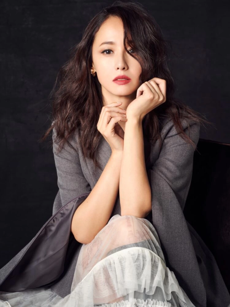 Power Femininity EIMY ISTOIRE Starring ERIKA SAWAJIRI