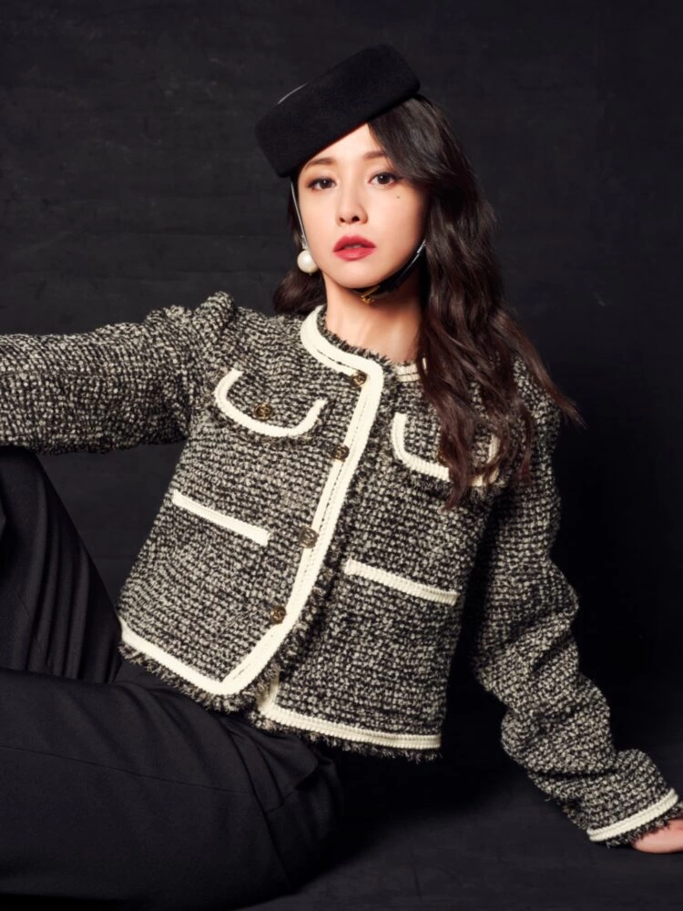 Power Femininity EIMY ISTOIRE Starring ERIKA SAWAJIRI