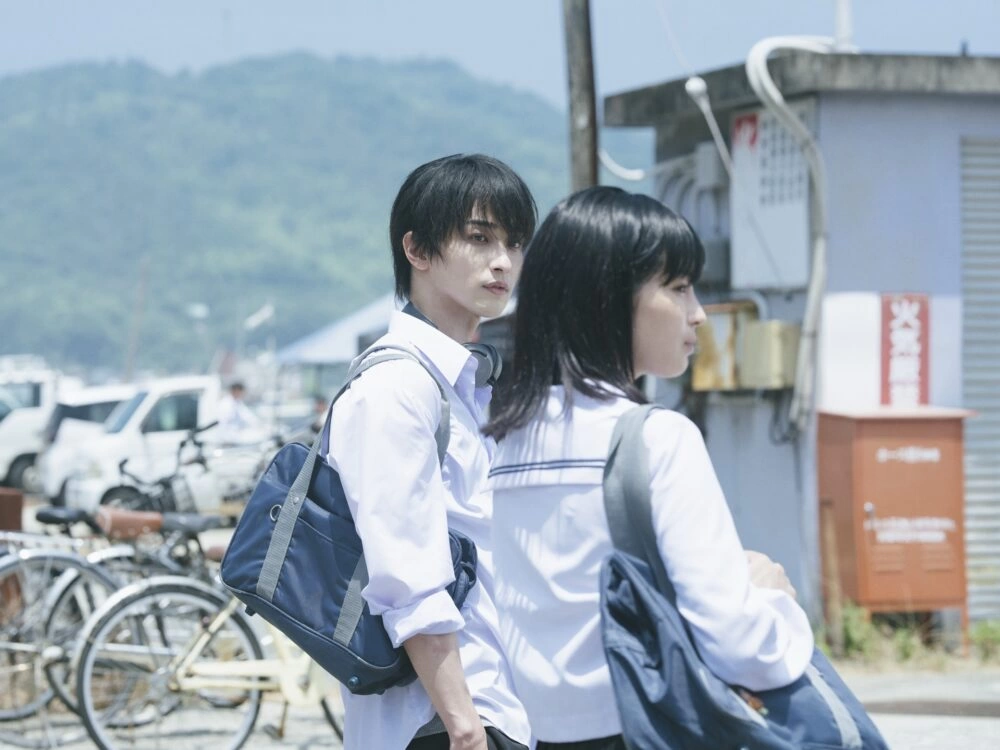 映画『汝、星のごとく』× instax™“チェキ” ふたりの時間をたどる写真展