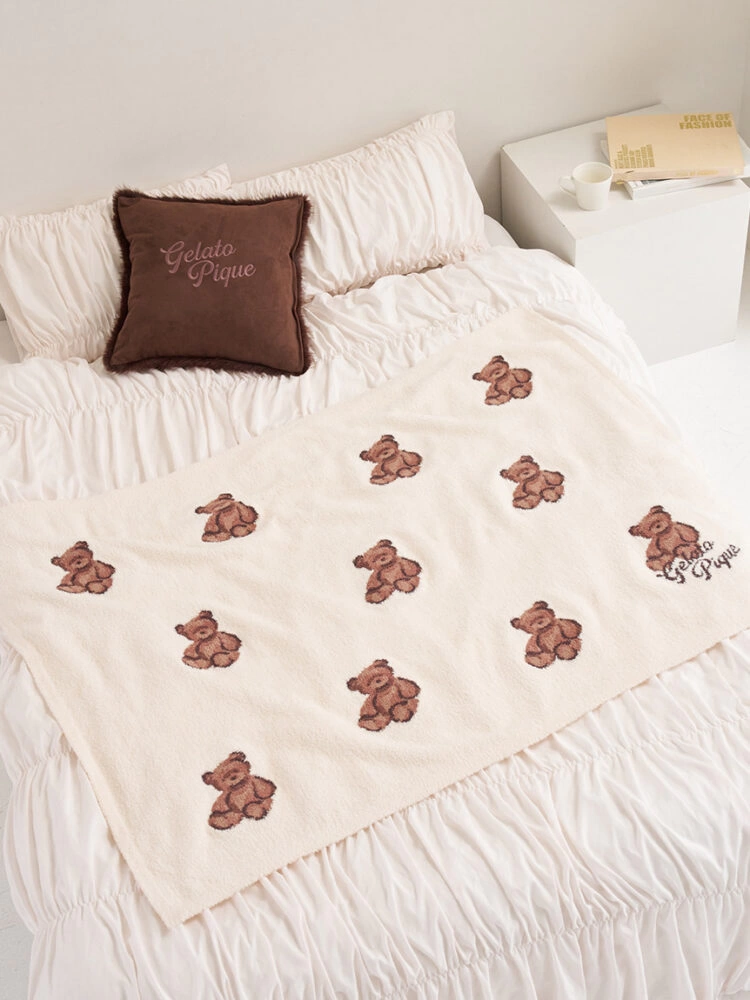 gelato pique - AUTUMN BEAR COLLECTION with LE SSERAFIM