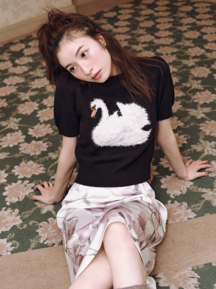 LILY BROWN 2026 WINTER COLLECTION PRE ORDER Heritage Romantic Style feat. Mizuho Shiromiya